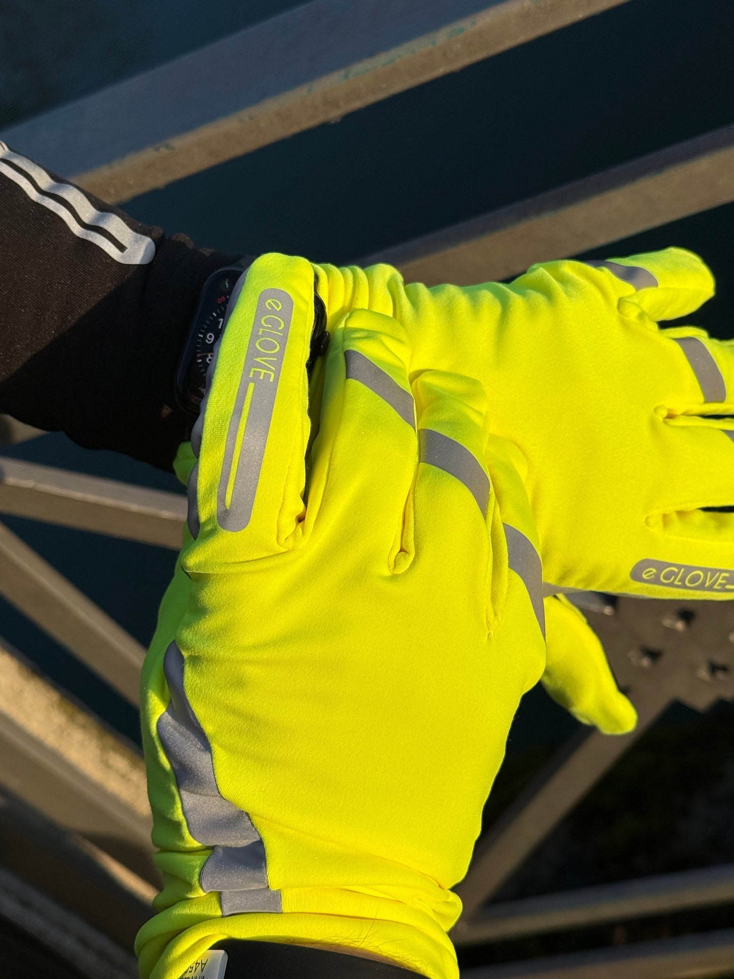 eGLOVE Hi-Vis Run Gloves – Fluoro Yellow | Reflective Touchscreen Running Gloves