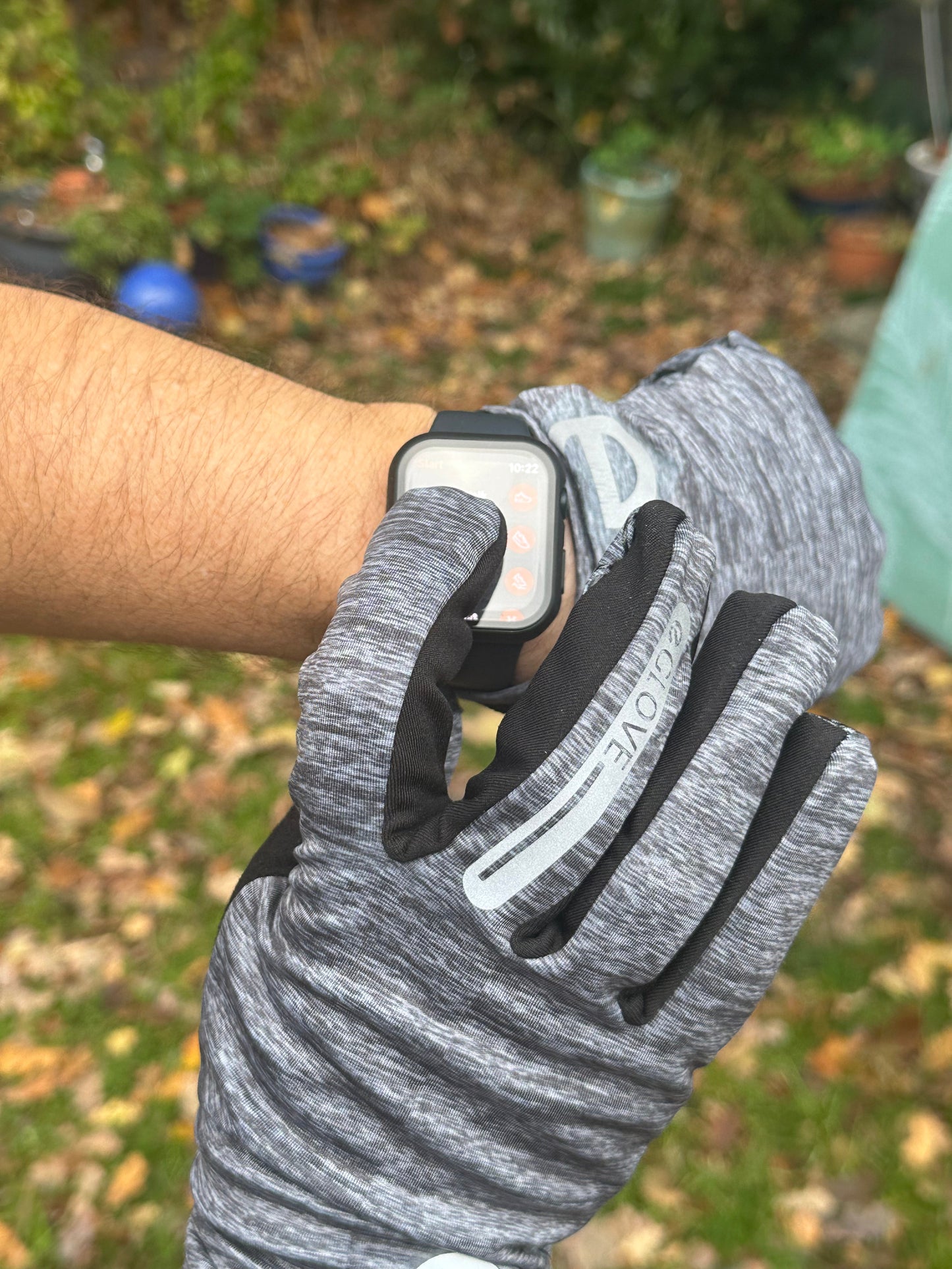 eGLOVE Run Gloves – Grey | Touchscreen Running Gloves