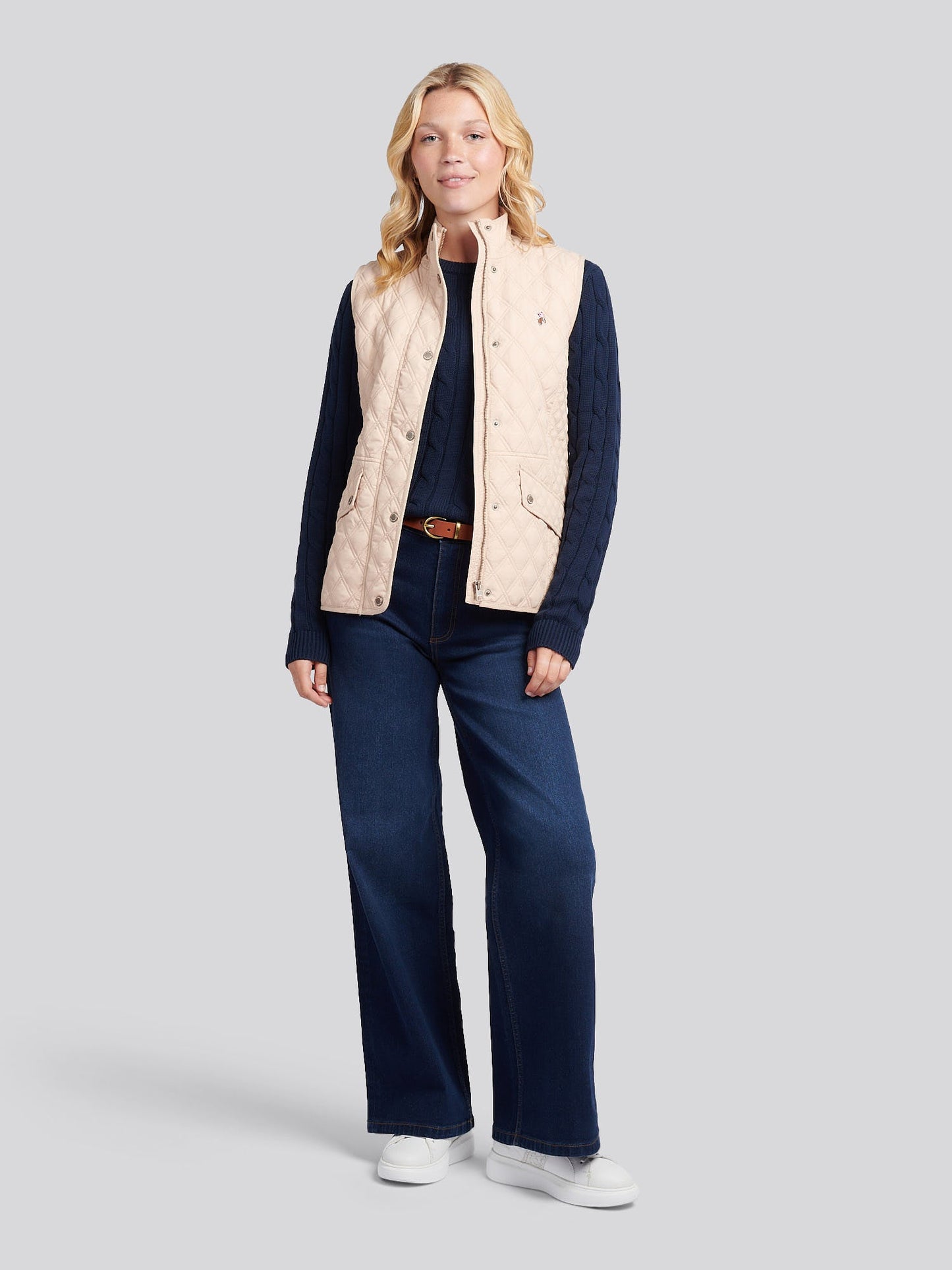 Womens Hacking Quilted Gilet in Smoke Gray