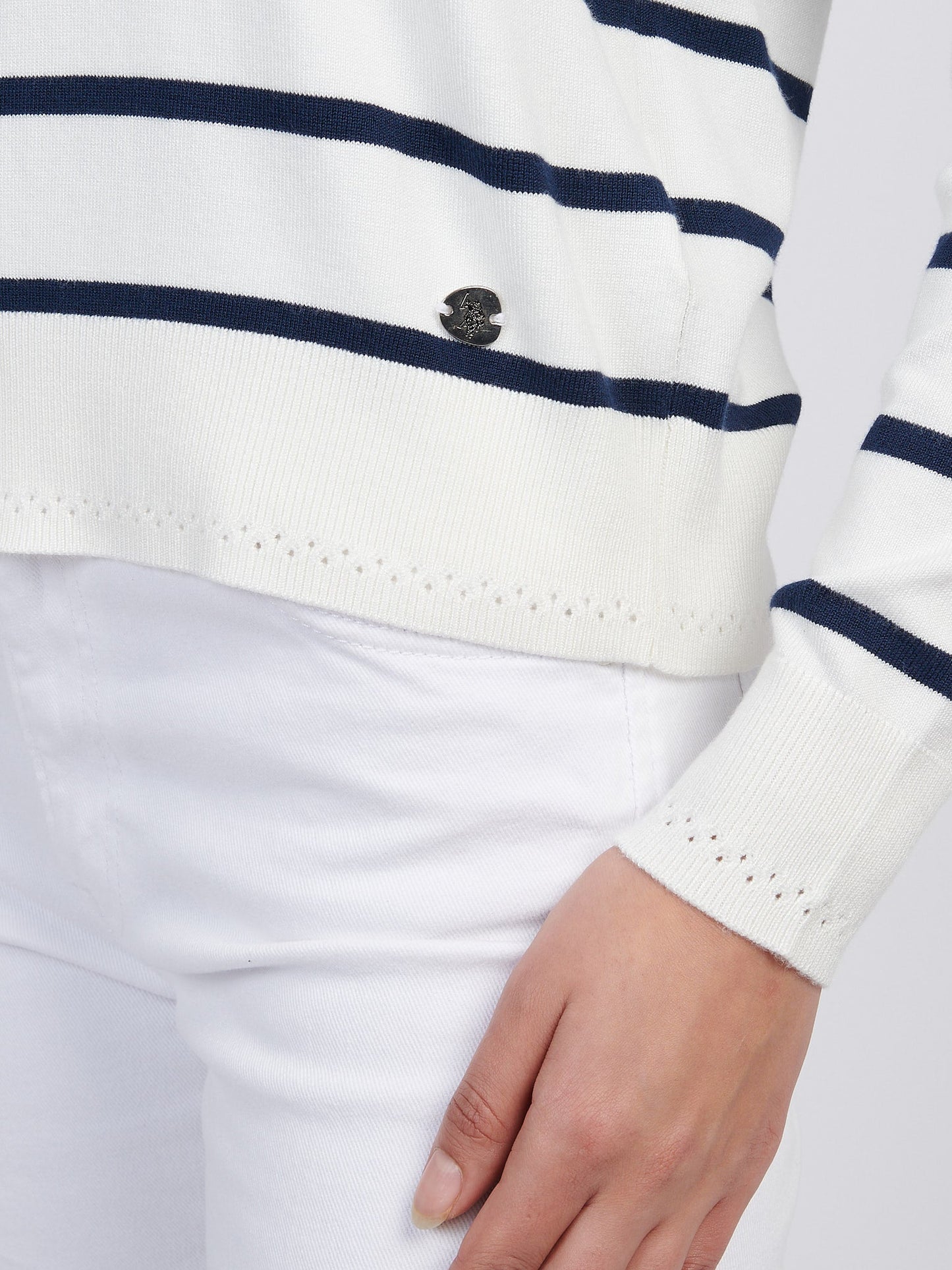 Womens Stripe V-Neck Fine Knit Jumper in Navy Iris